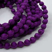 Load image into Gallery viewer, Silk Popcorn Necklace