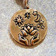 Load image into Gallery viewer, Catherine Michiels Charm Bracelet 'Life'