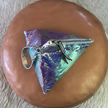 Load image into Gallery viewer, Cosmos Triangle