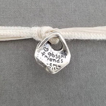 Load image into Gallery viewer, Catherine Michiels Charm Bracelet 'Zinnia'