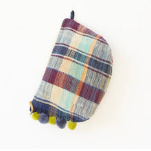 Load image into Gallery viewer, Clutch