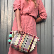 Load image into Gallery viewer, Clutch